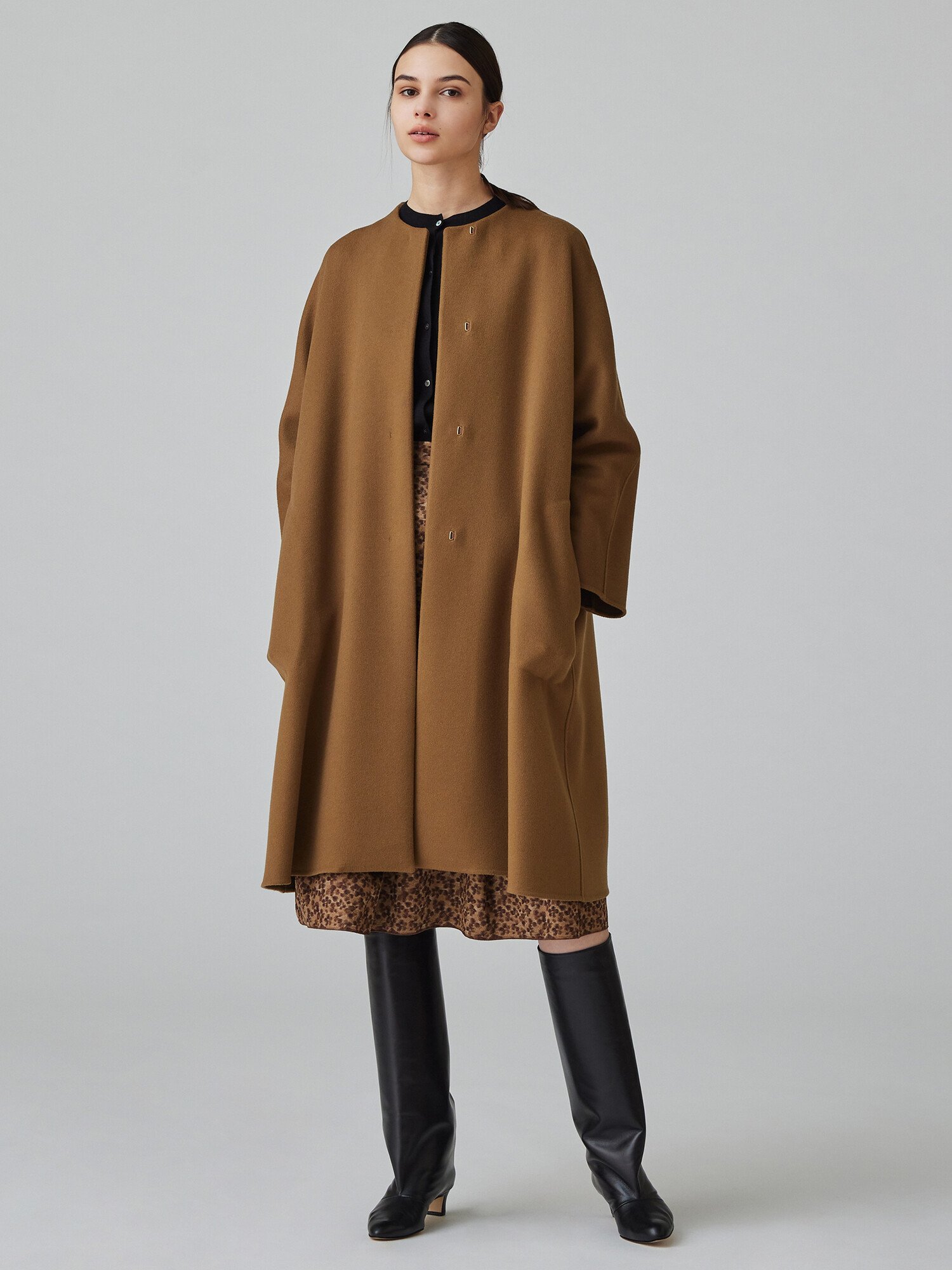 TOMORROWLAND｜プレミアムカシミヤリバー ノーカラーAラインコート