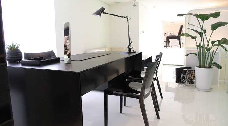 IXC(イクスシー）AIR FRAME 3009 EXECUTIVE DESK|カッシーナ