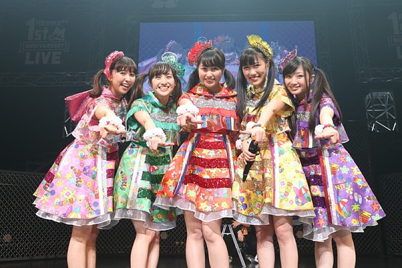 ももクロ、『AbemaTV』開局1周年ライブで“カラーチェンジ”再び