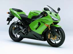 Ninja ZX-6R」など2005年ニューモデル6機種を「インターモト