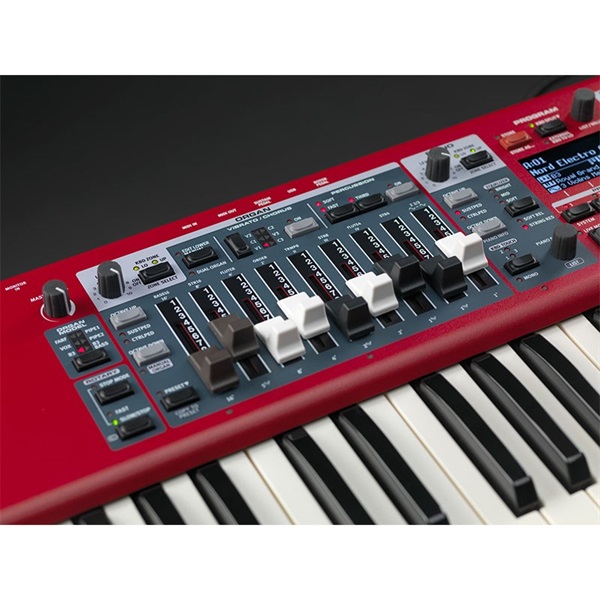 Nord Electro 6D 61鍵 純正ケース、ペダル付き Nord Electro 6D 61鍵
