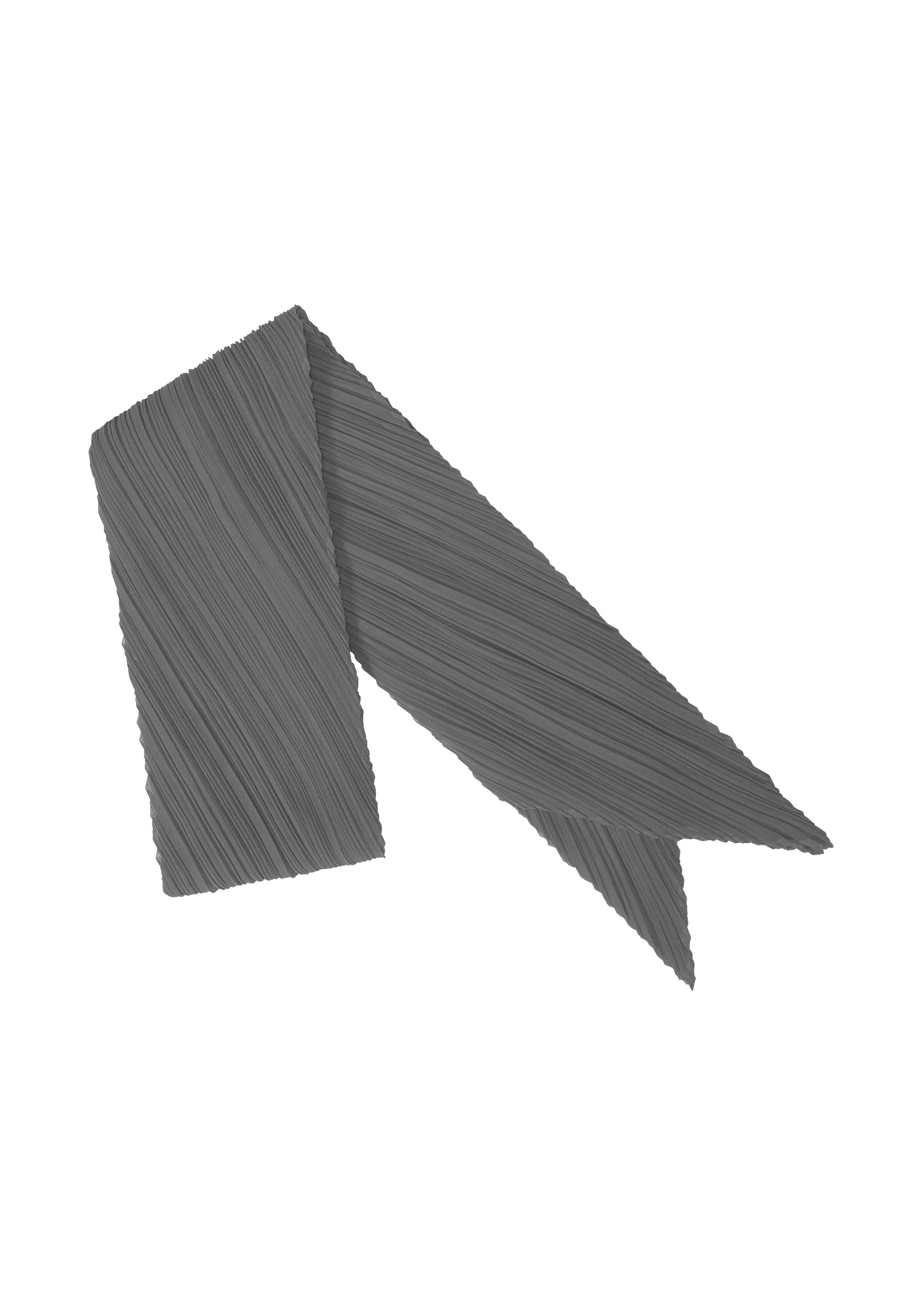 MONTHLY SCARF SEPTEMBER – isseymiyake.com