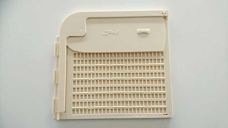 日本盲人用具開発センター「ニモカ」の点字器一覧