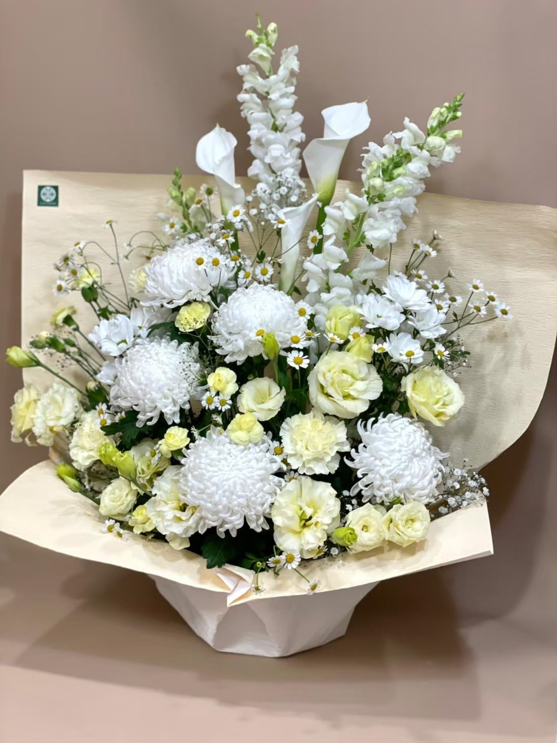 花で想いを伝える〜新盆・初盆にお供えする花〜 | 花屋 はな輔