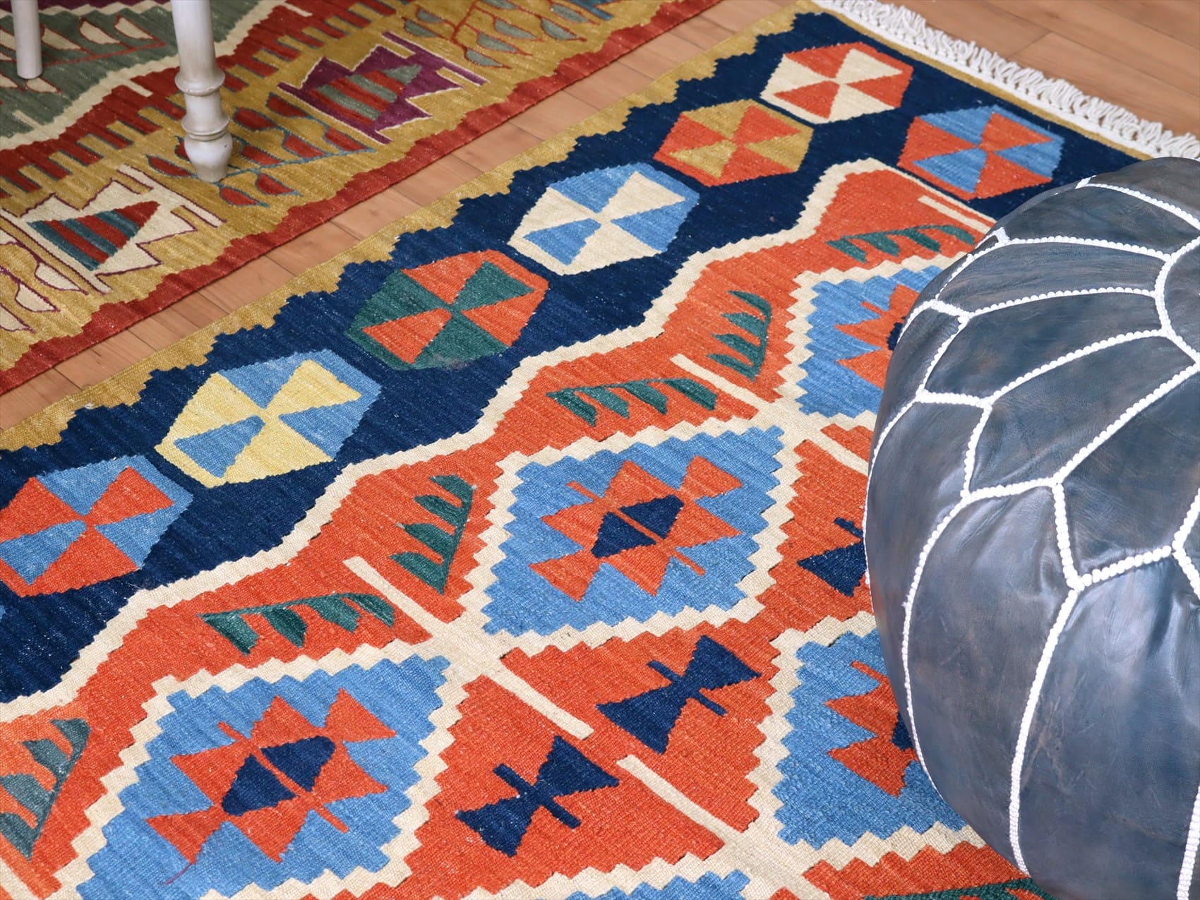 トルコの手織りキリム ウシャク180×119cm ベレケットのモチーフ