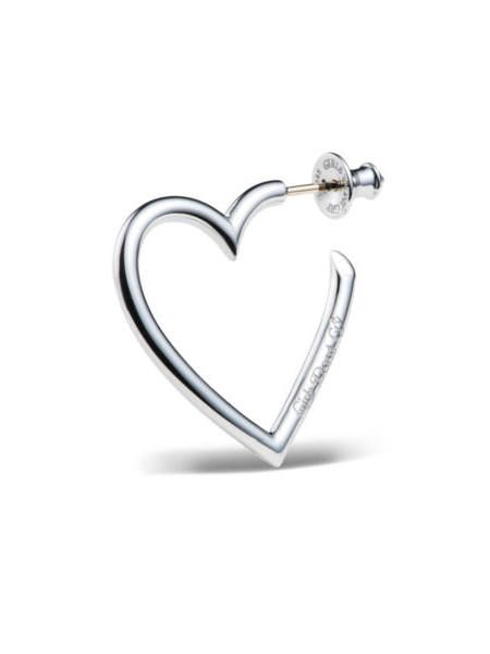 Snow Man 渡辺翔太さん愛用！CAREERING × GIRLS DON'T CRYコラボピアス