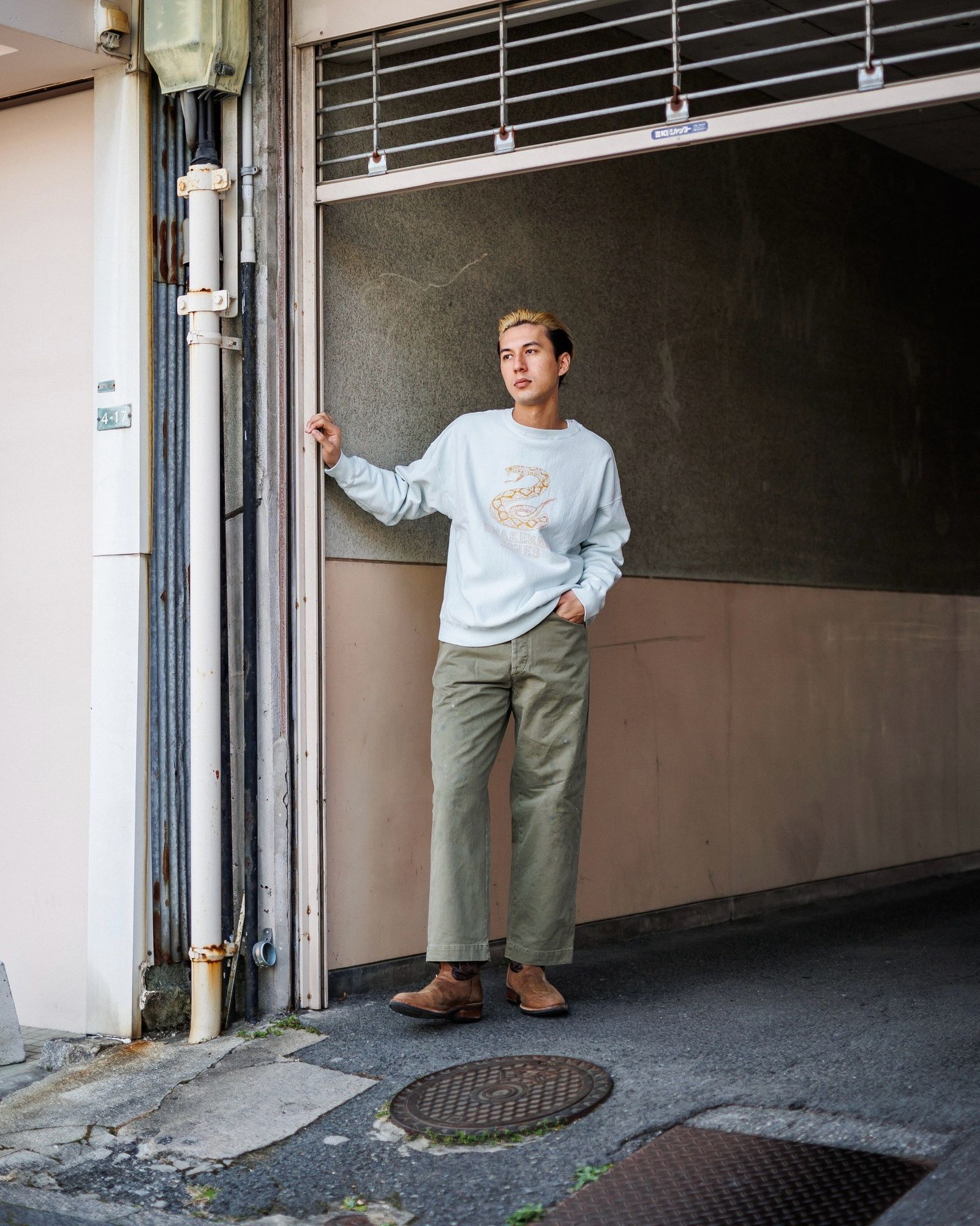 BOWWOW - BOW WOW バウワウ スウェットSNAKEMAN JONES SWEATSHIRT