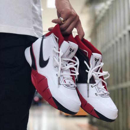 国内8月1日発売予定】 ナイキ コービー1 プロトロ 