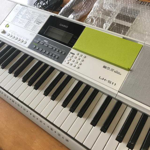カシオ LK-511 18年製 電子キーボード CASIO LK-511 61鍵盤 電子ピアノ