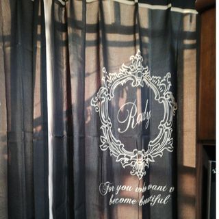 Rady（カーテン）のフリマアイテム一覧