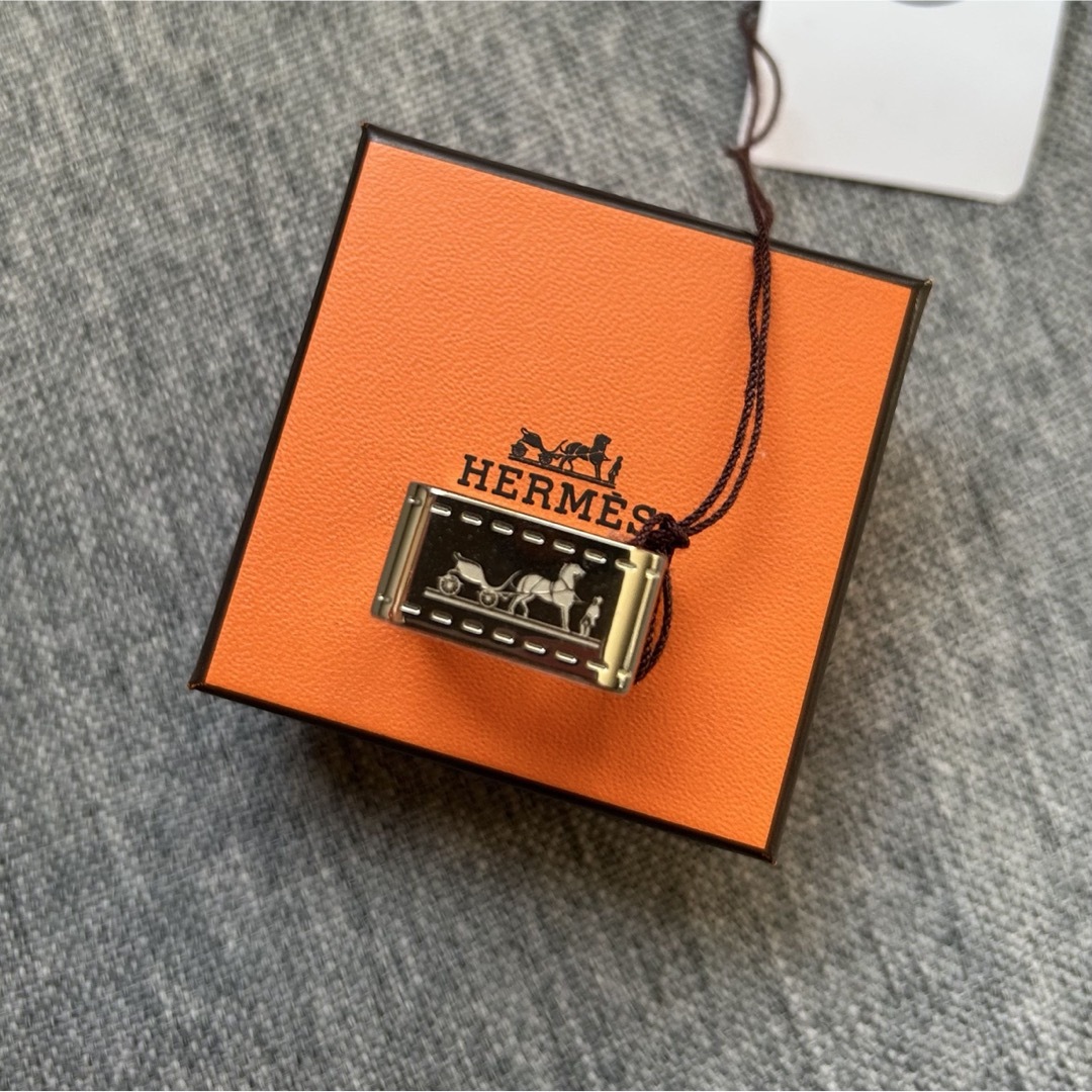 HERMES - エルメス HERMES スカーフリング 90 ボルデュック カレの通販