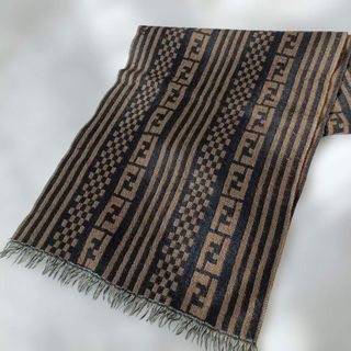 FENDI（マフラー/ショール）のフリマアイテム一覧