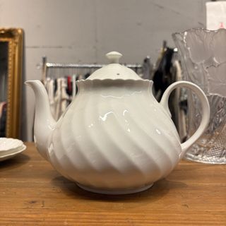 WEDGWOOD - ウェッジウッド テーブルクロス ワイルドストロベリーの