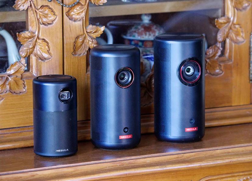 人気のモバイルプロジェクター「Nebula Capsule」シリーズはどれを買え