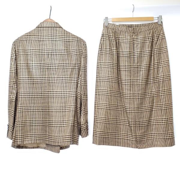 anc バーバリー BURBERRY スカートスーツ ベージュ 黒 セットアップ