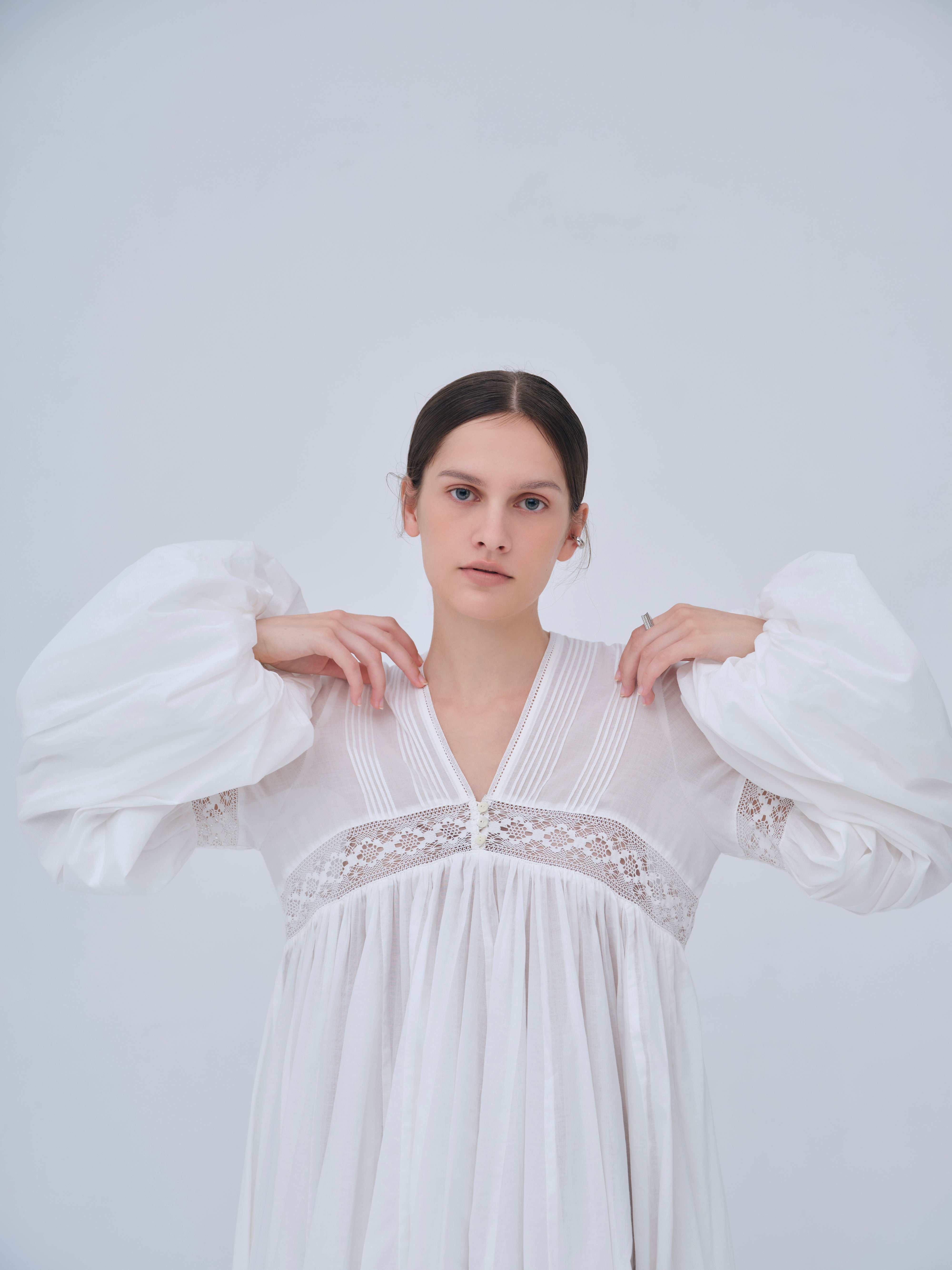 ワンピース L'AUBE BLANC Pin-tuck Lace Mini Dress 再入荷】Pin-tuck