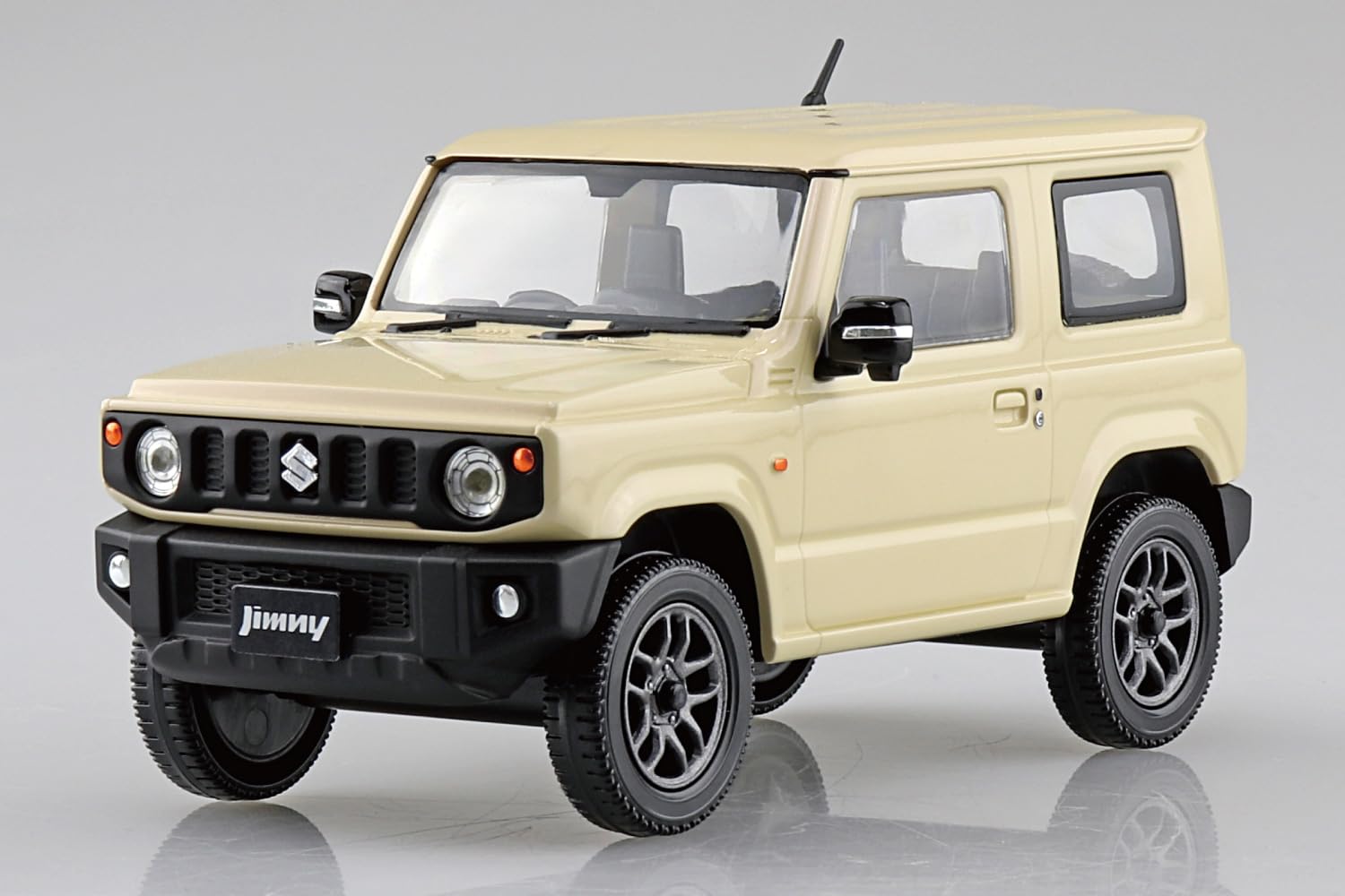 Amazon.com: Aoshima Suzuki JB64 Jimny Chiffon (Ivory Metallic) 1