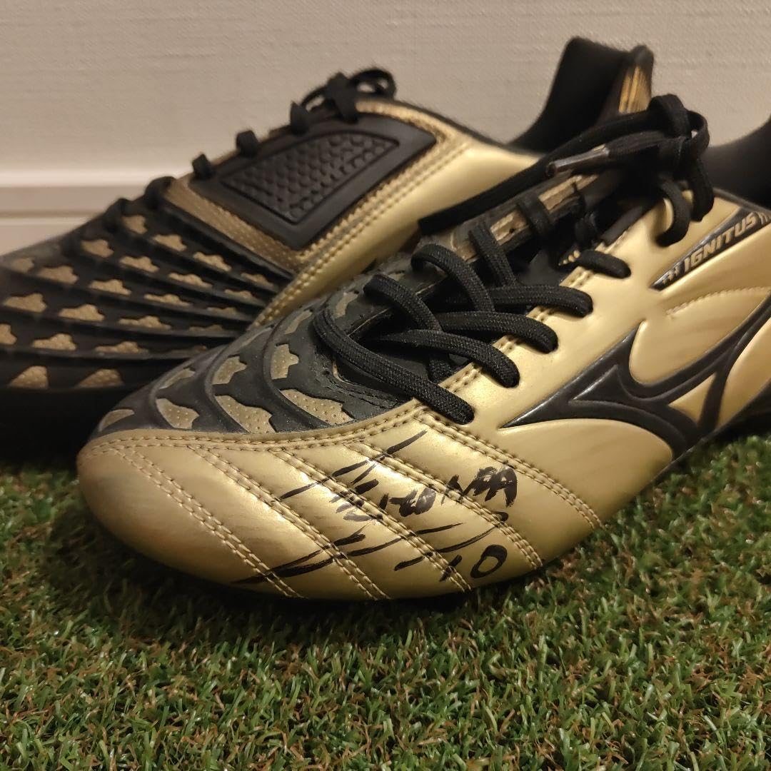 Amazon.co.jp: 本田圭佑直筆サインスパイク : スポーツ＆アウトドア