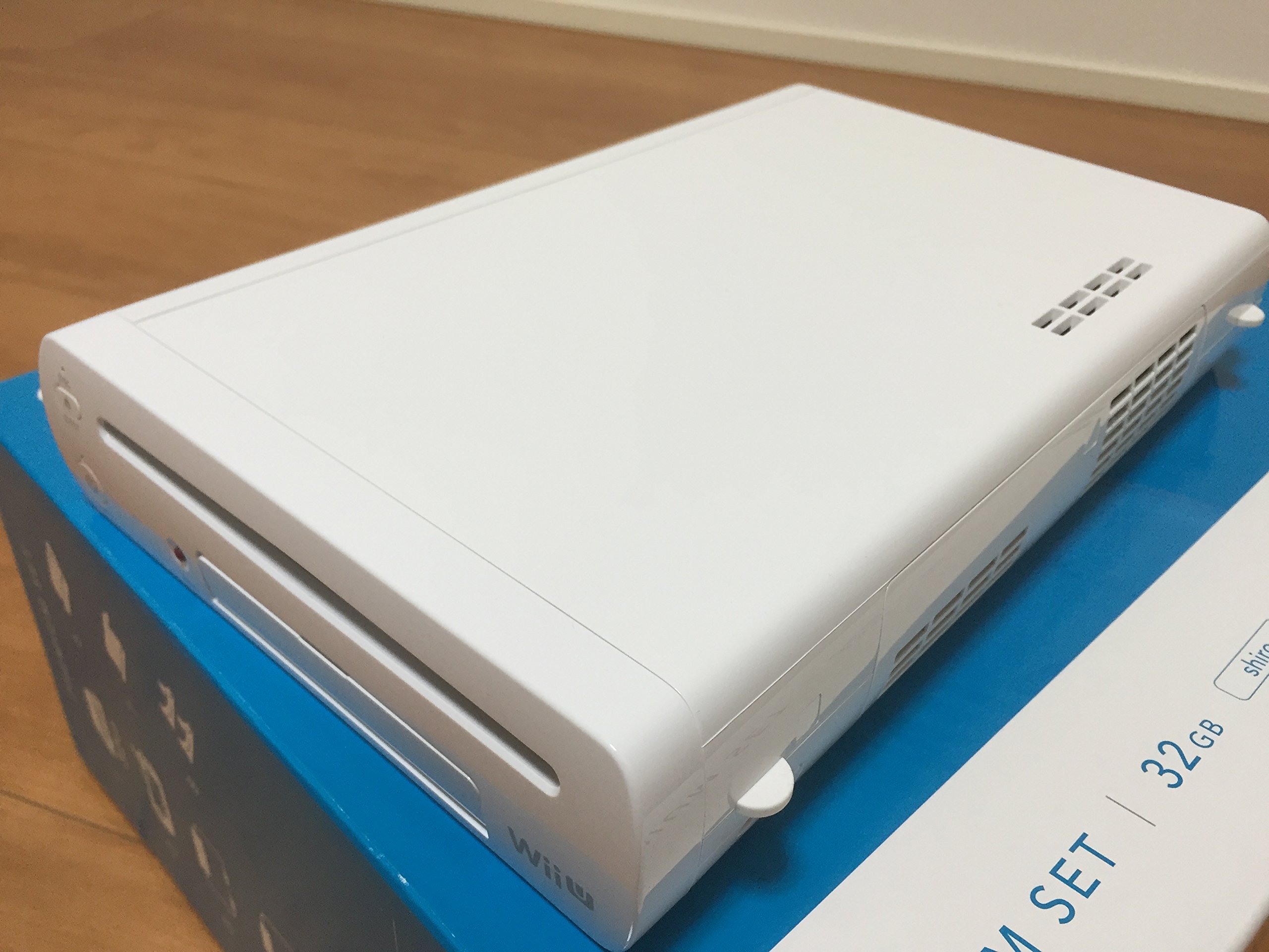 Amazon | Wii U プレミアムセット shiro | ゲーム機本体