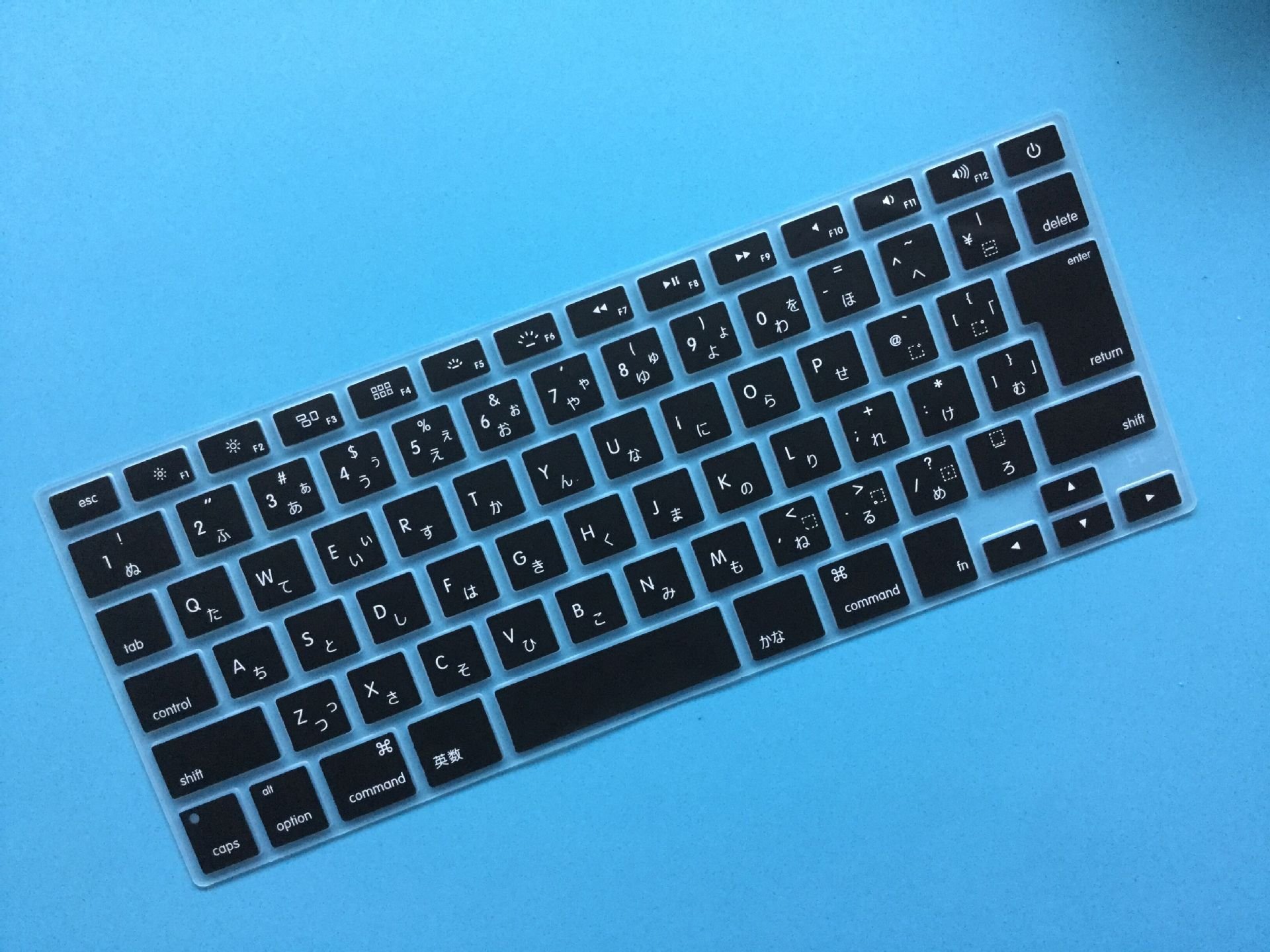 美品 MacBook Air 日本語キーボード バッテリー容量96% Amazon | A2337