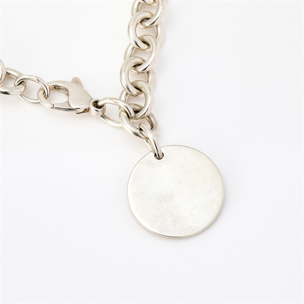 TIFFANY & Co. リターントゥティファニー オーバルタグ