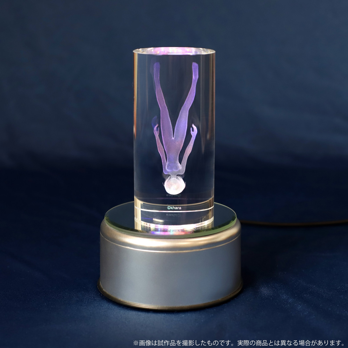 綾波レイが漂う『新世紀エヴァンゲリオン』EDをイメージ！七色に光り