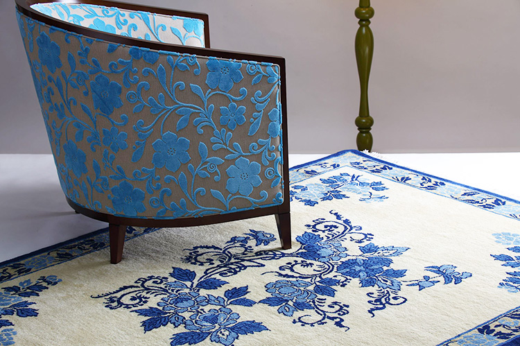 ニヤローラン 藍染め座布団 手織り絨毯 ニヤローラン 藍染め座布団