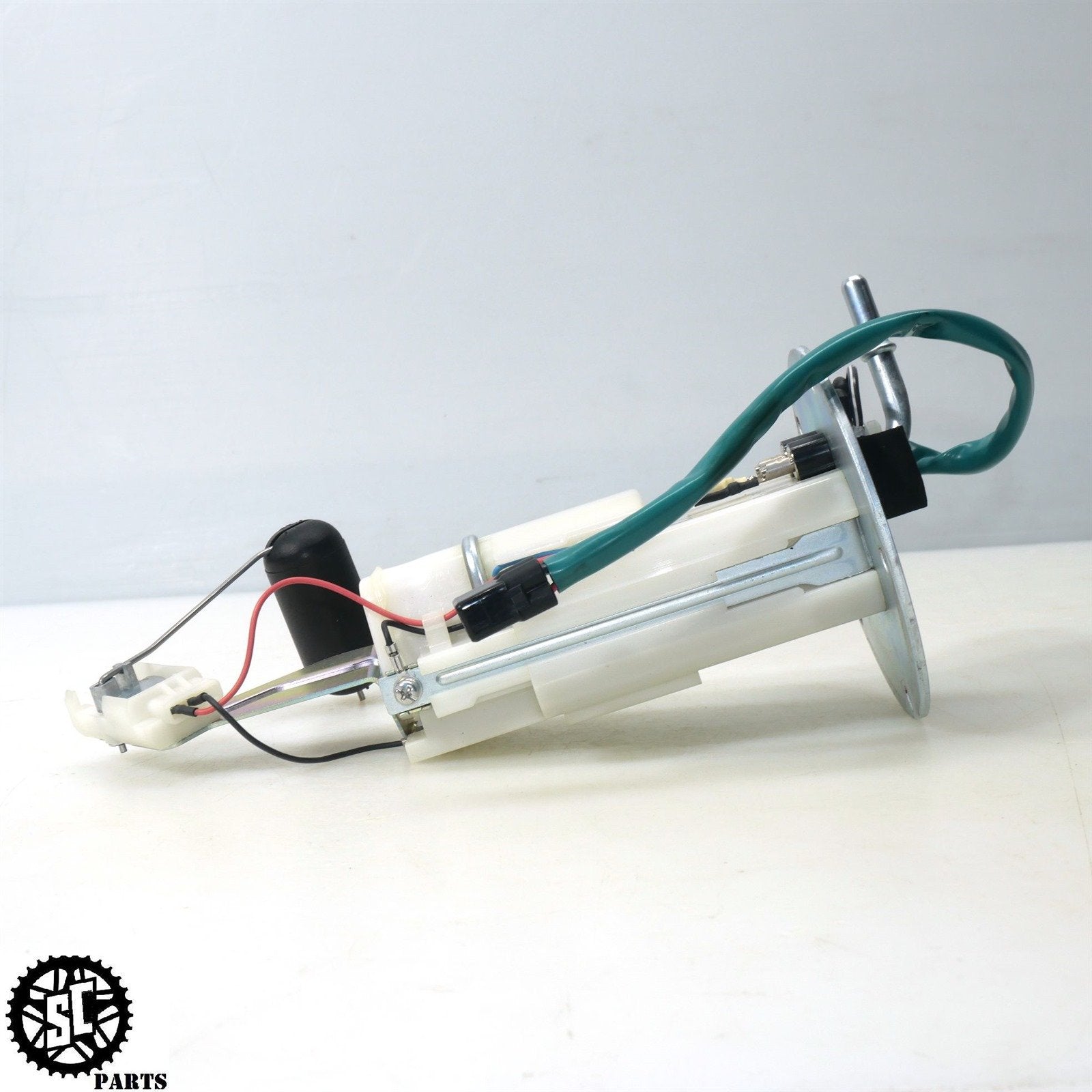 19-24 KAWASAKI NINJA ZX6R ZX636 FUEL PUMP 49040-0779 K62