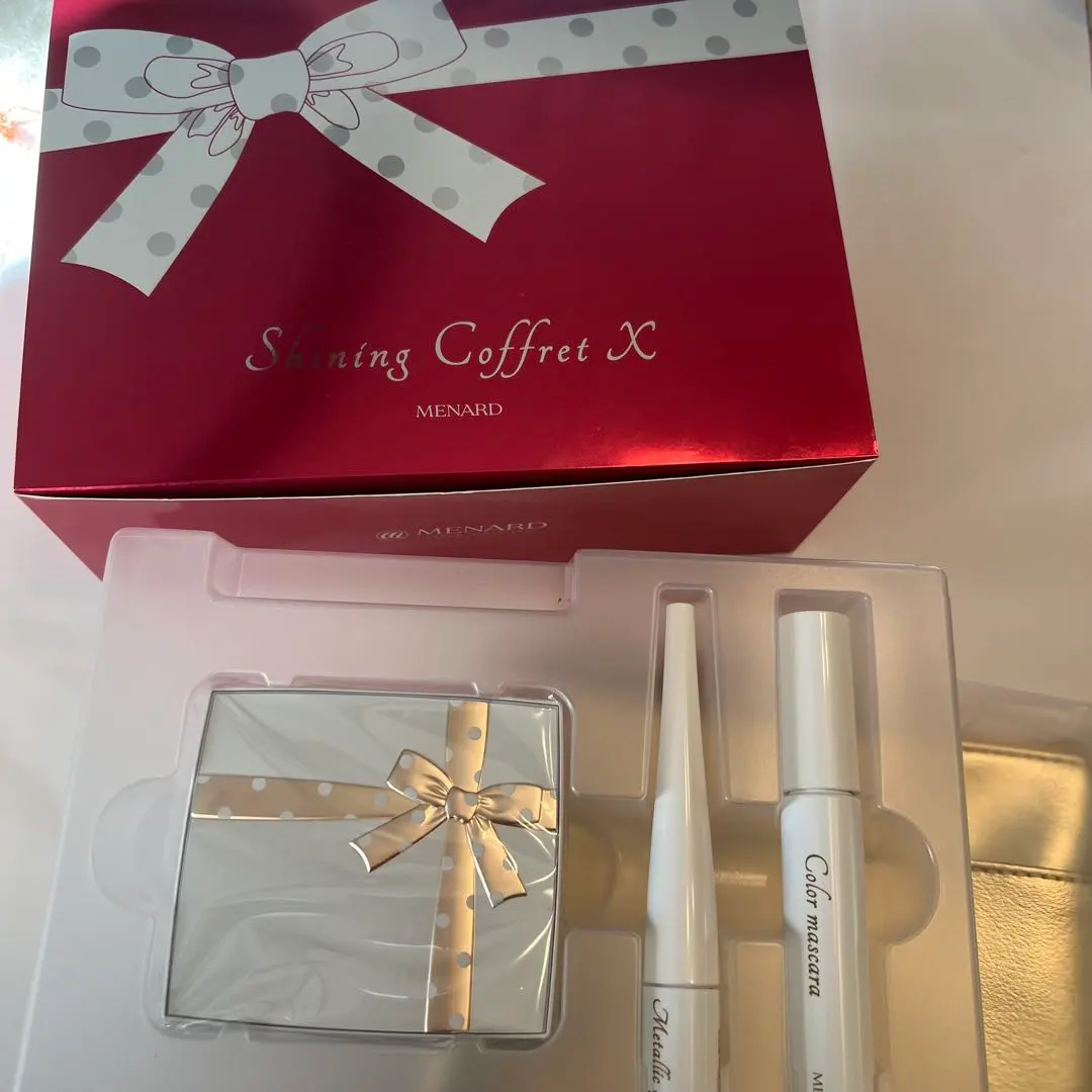 2026年最新】メナード シャイニングコフレ?の人気アイテム - メルカリ