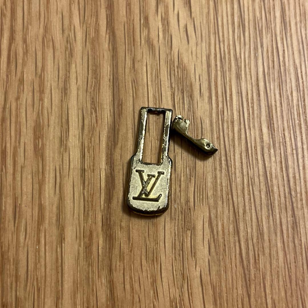 ルイヴィトン モノグラム ポーチ セカンドバッグ トゥルース