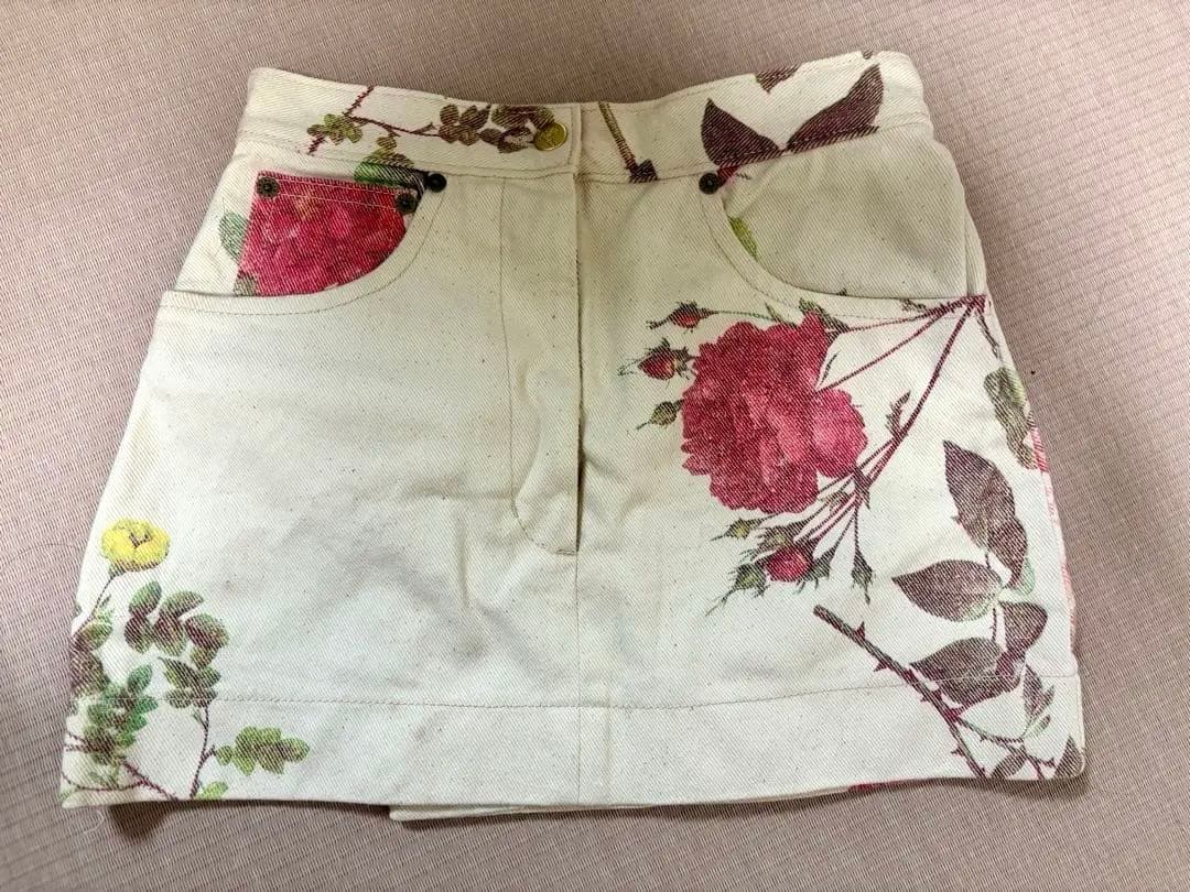 vivienne westwood スカート　薔薇柄　レア ☆Vivienne Westwood☆Meghan Kilt スカート (Vivienne Westwood