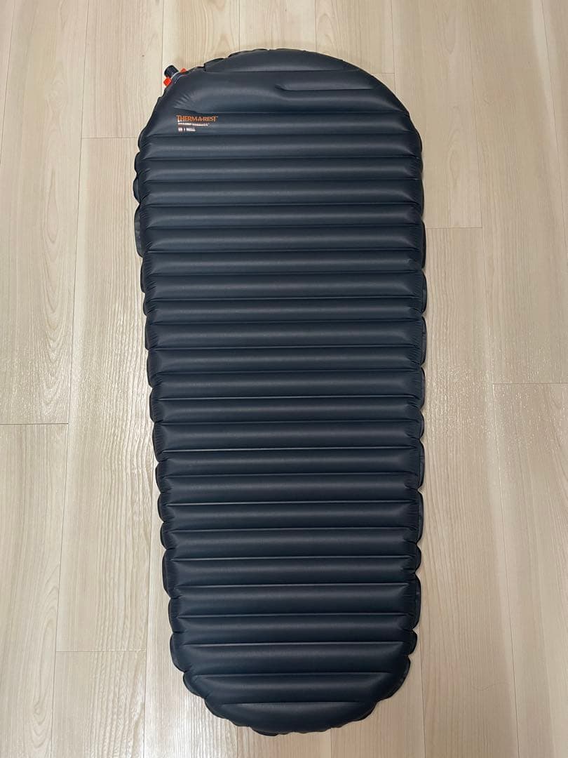 THERMAREST NEOAIR UBERLITE S エアーポンプ付き THERM-A-REST NeoAir UberLite / 254481756