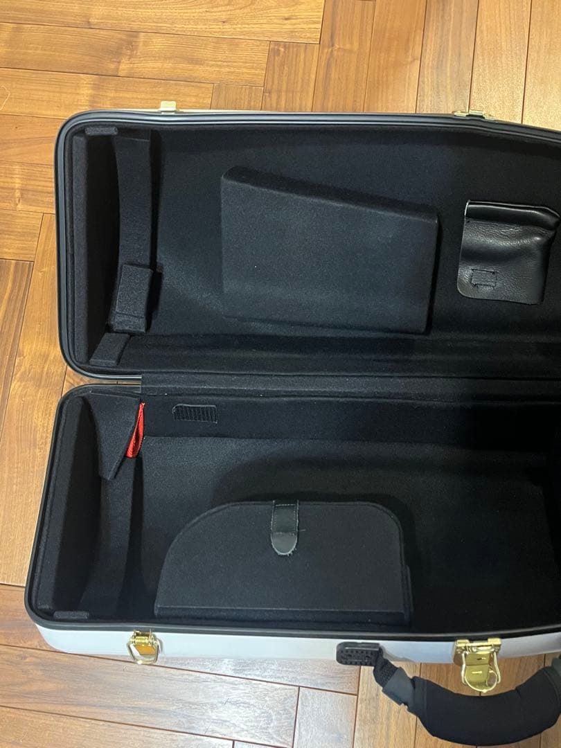 DACオリジナルトロンボーンケース テナー&テナーバス用 オフホワイト