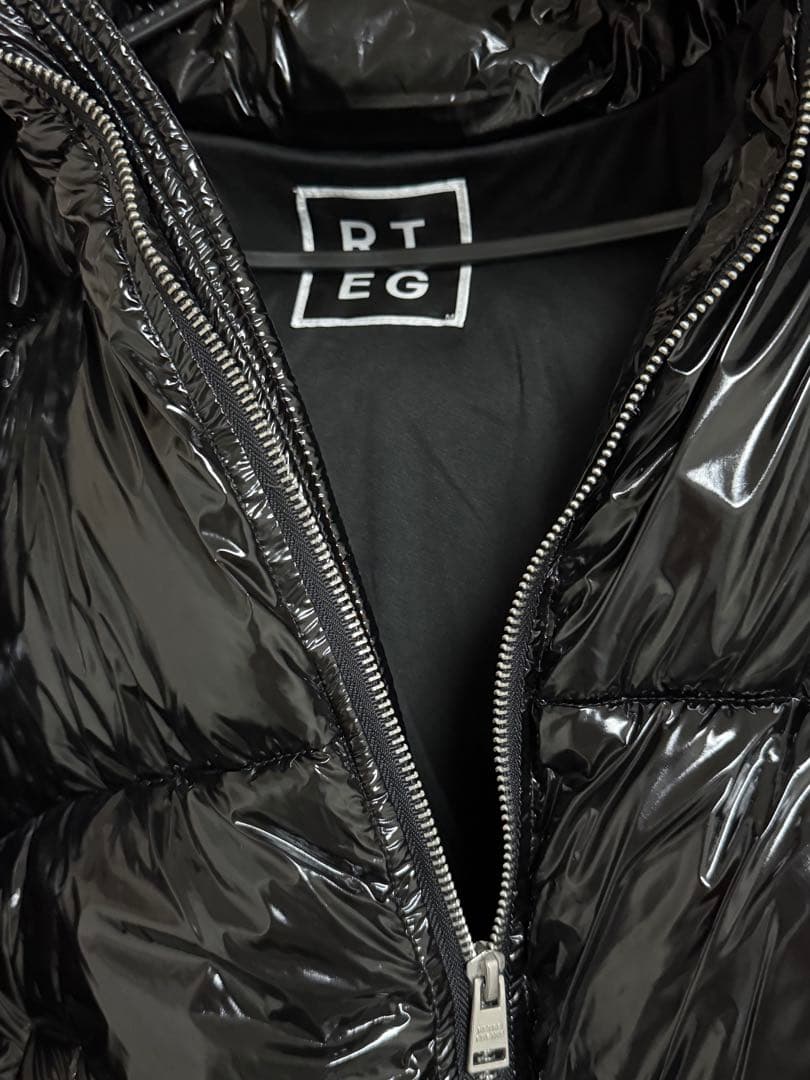 アダムスジャグラー テカテカダウンジャケット Mサイズ - メルカリ