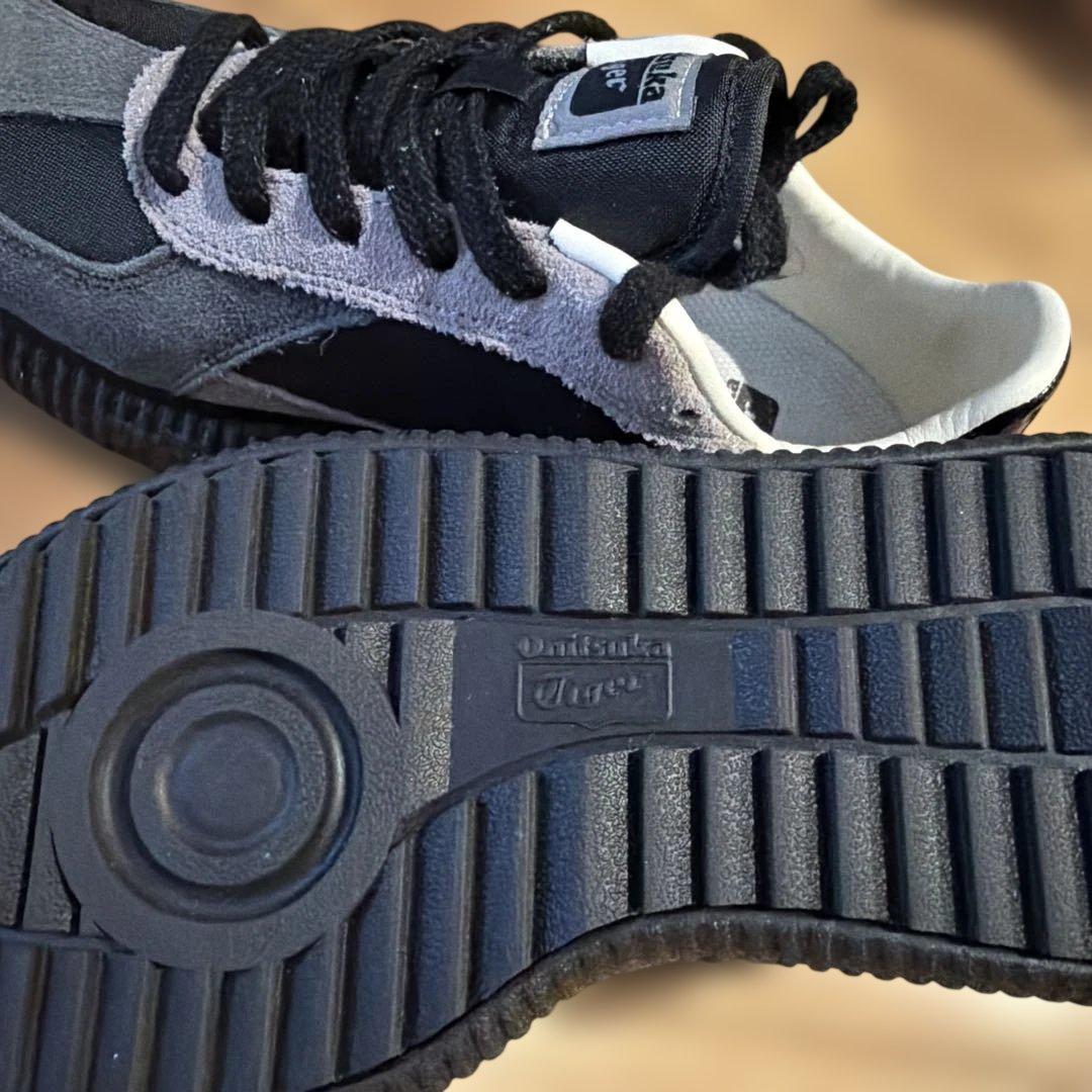 Onitsuka Tiger スニーカー グレー/ブラック22、5cm - メルカリ