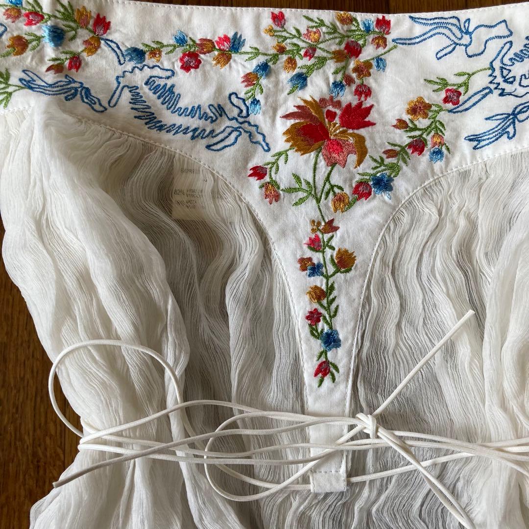 セレディン＆ヴァシリエフSeredin&Vasiliev 刺繍シースルートップス