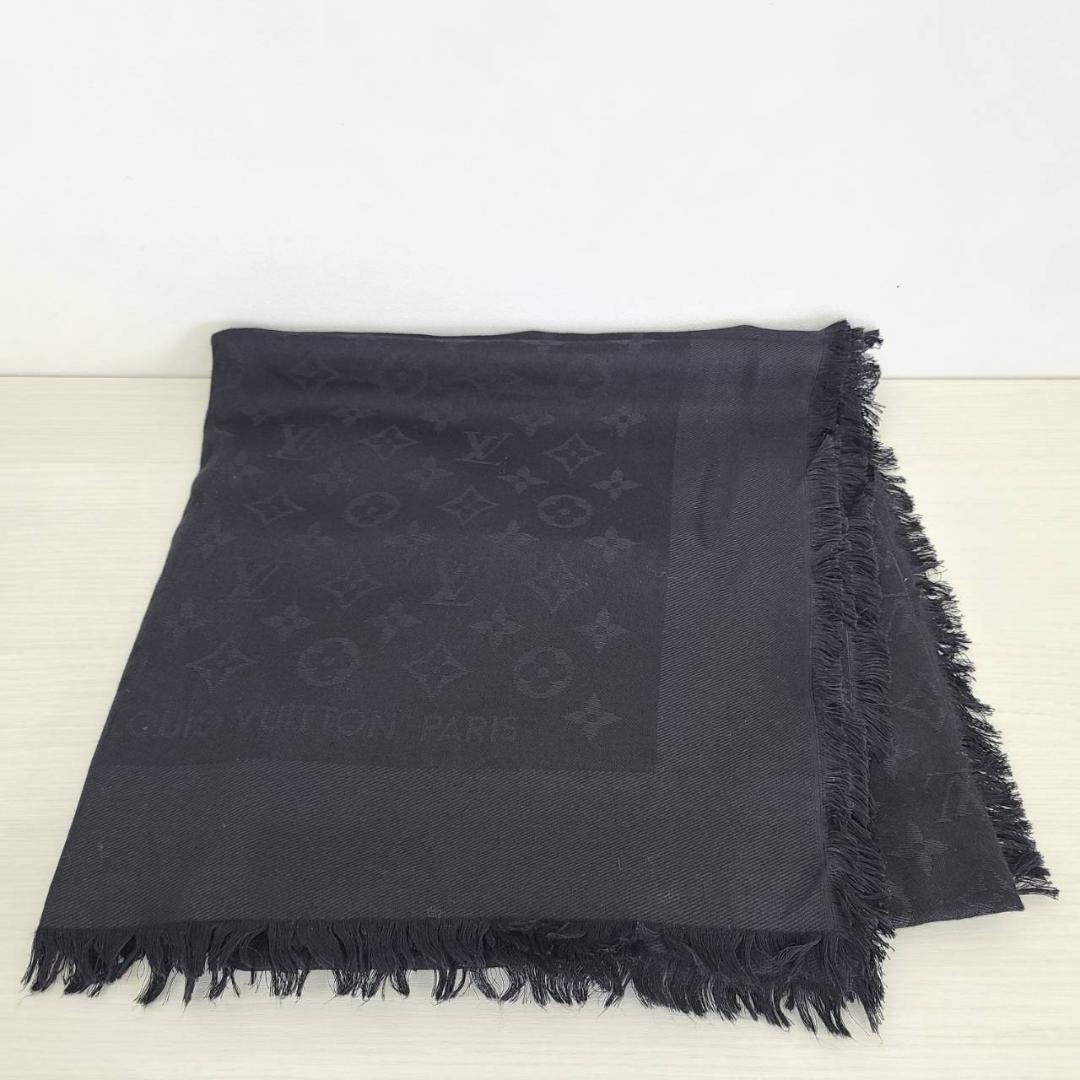【鑑定済】ルイ・ヴィトン モノグラム 大判ストール ブラック系 シルク×ウール 鑑定済】ルイ・ヴィトン モノグラム 大判ストール ブラック系 シルク