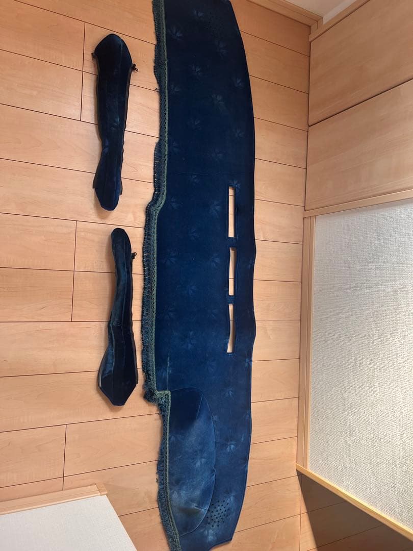 日野レンジャープロ　ワイドダッシュマット　グリップカバーセット 日野レンジャープロ用 ダッシュマット 艶消しブラック : トラック