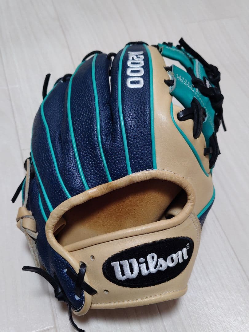 【野外未使用】USA Wilson A2000 限定品 86型 内野手 硬式 ウィルソン Wilson 超限定MLBウイルソン A2000 硬式用グラブ 外野手用
