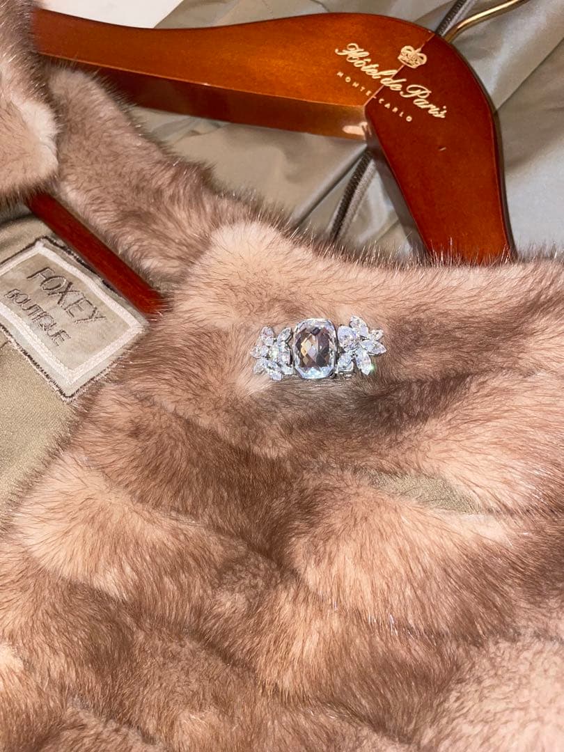 フォクシー　ブローチ　キラキラビジュー　その② フォクシー ブローチ キラキラビジュー その② FOXEY - フォクシー