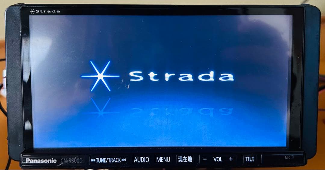 き*ち様 Panasonic Strada CN-R300D Car navi Panasonic Strada CN-NVD905U: price, highlights, specs, photos