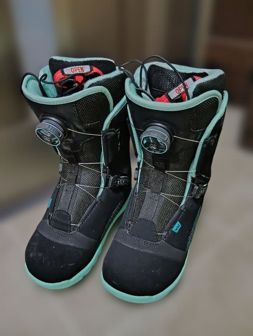 美品　head　Three スノーボードブーツ 23.5cm シーマスター ダイバー300 コーアクシャル マスタークロノメーター