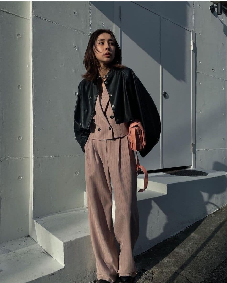 Ameri vintage ブラック ショート丈 レザージャケット 新品未使用 値下げ Ameri アメリヴィンテージ FAKE LEATHER JACKET レザー