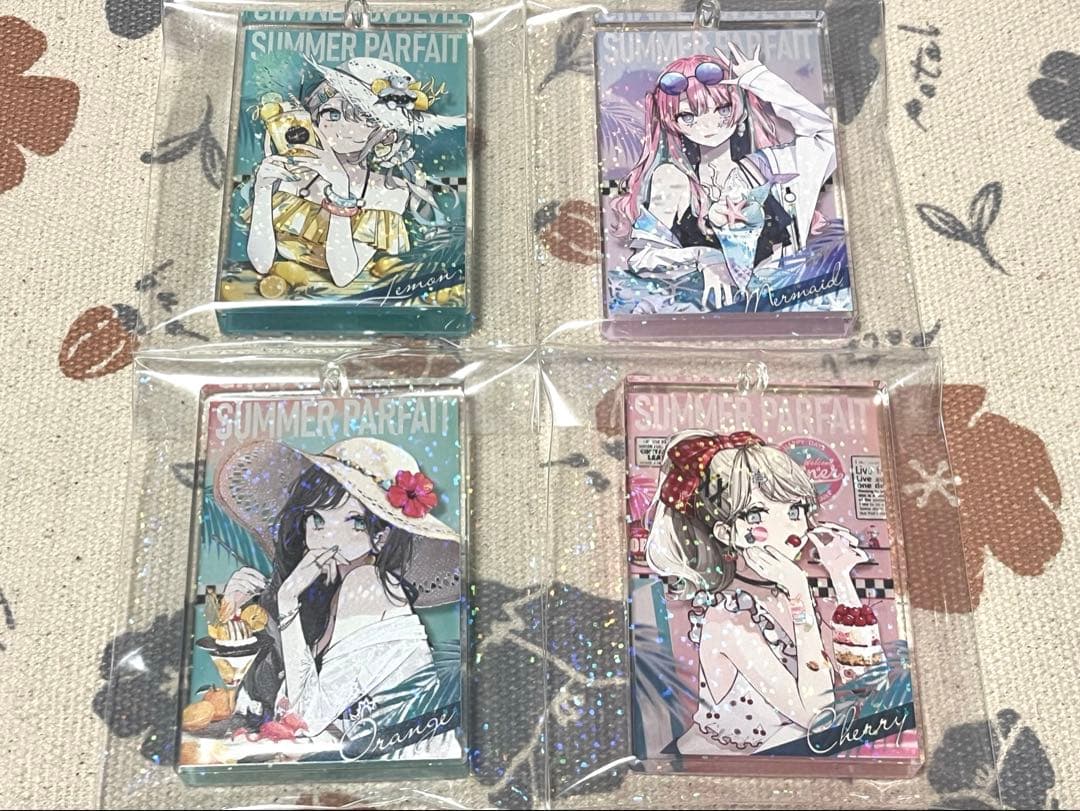 【※値下げ】　赤倉　個展　Ludique　ミニアクリルブロック　4種セット 赤倉個展「Ludique」 | pixiv WAEN GALLERY