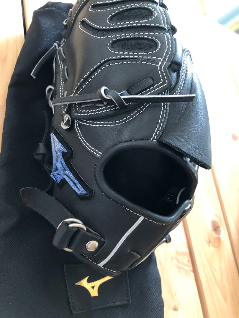 ミズノ 少年軟式用 野球グローブ ジュニア グローバルエリート 田中将大モデル 000000029107_1_olmDo84.jpg
