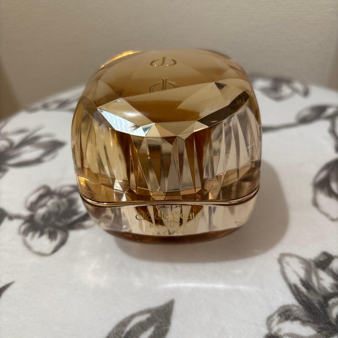 クレ・ド・ポー ボーテ ラ・クレーム 30g クレ・ド・ポー ボーテ / ラ・クレーム 30gの公式商品情報｜美容