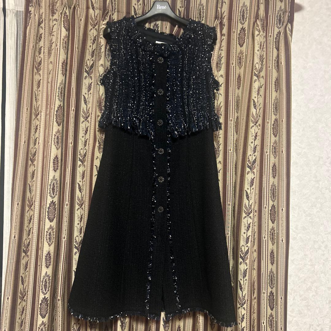 ノースリーブ黒ワンピース フリンジ装飾 ギャザー切り替えノースリーブワンピース - ワンピース通販 | 人気