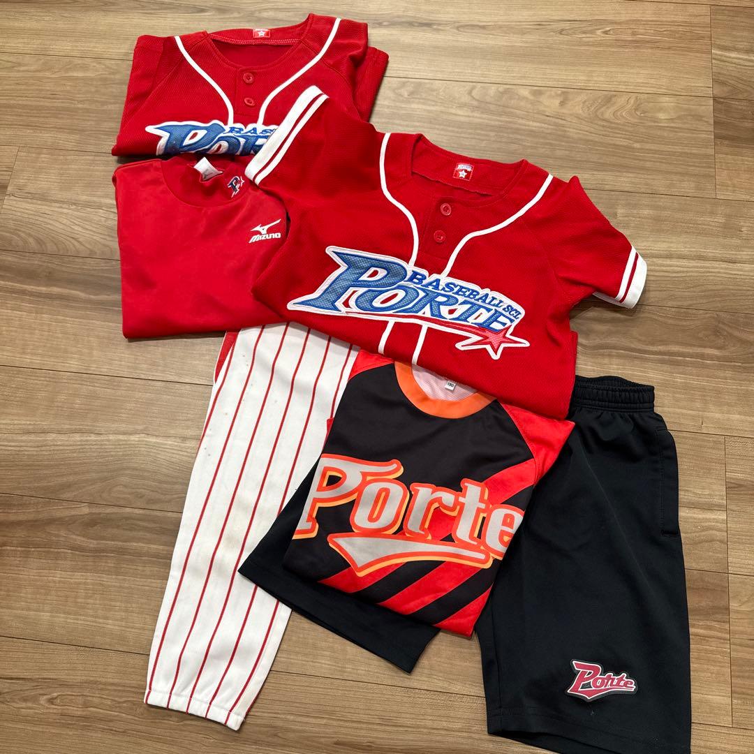 ヤンキース ホーム土入りキーホルダー MLB公式ホログラム証明書付き