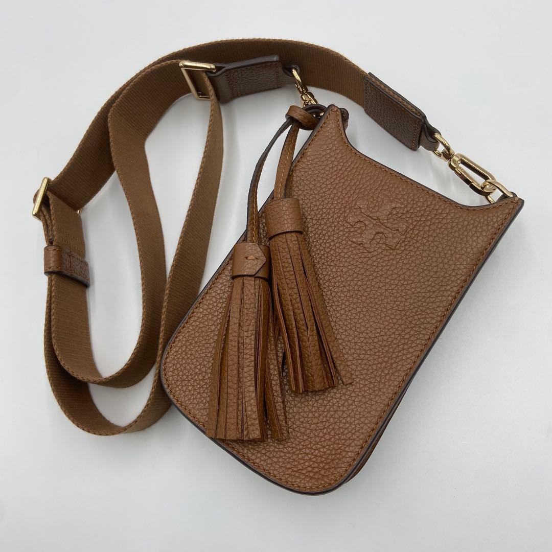未使用級　トリーバーチ　テア　ショルダーバッグ　スマホ　タッセル　レザー　茶 未使用級 トリーバーチ テア ショルダーバッグ スマホ タッセル レザー