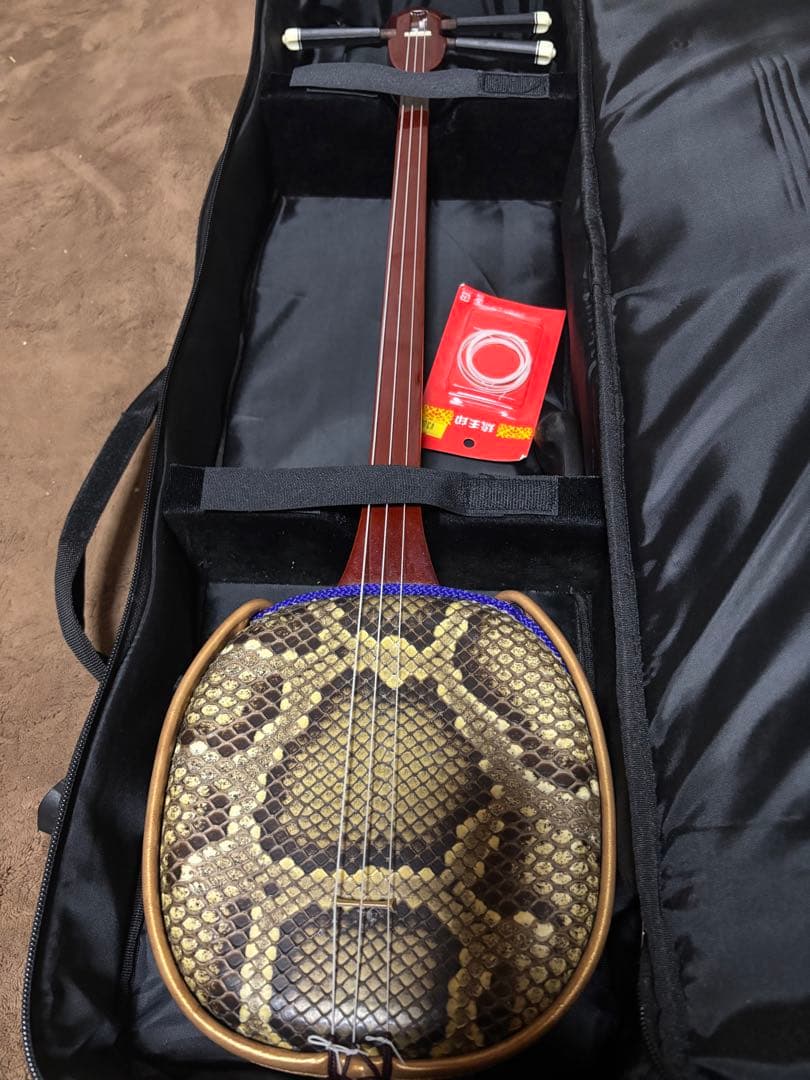 ヘビ皮三味線 本革3弦 本体　ケース付き 沖縄三味線 蛇皮一枚張り（両面本皮タイプ）13点セット 宮古木工芸